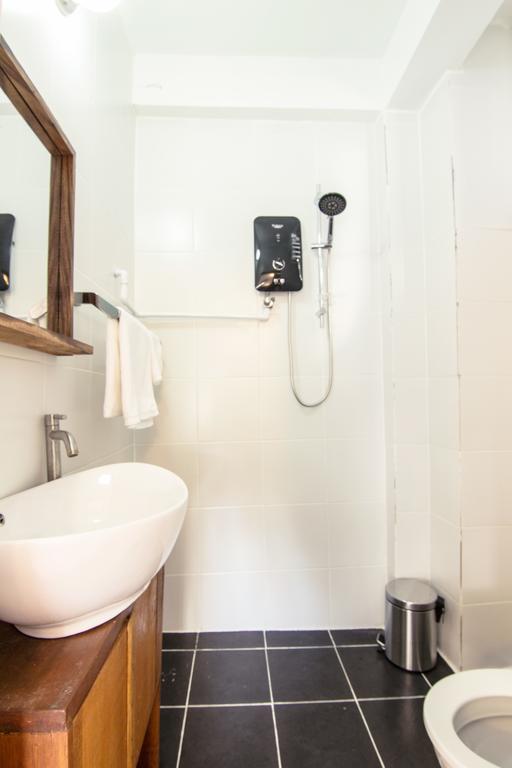 Yk Art House Hotel Phnom Penh Room photo